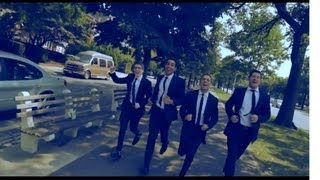 החברה – חי (הקליפ הרשמי) - התמונה מוצגת ישירות מתוך אתר האינטרנט יוטיוב. זכויות היוצרים בתמונה שייכות ליוצרה. קישור קרדיט למקור התוכן נמצא בתוך דף הסרטון