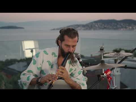 MEHMET TAYLAN  &  ALİ KARTALSUNA  -  TERRACE SUNSET LIVE  VOL.1