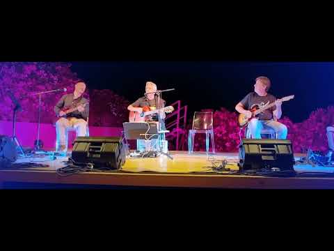 Doc Sound Acoustic Guitar trio 2.0 - Purple Rain