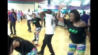 Dem Gurlz.... and the guys too... hit the floor...