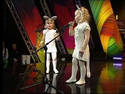 DVĪŅI DZIED - Amēlija un Matilde Vilkaules - TIE DIVI