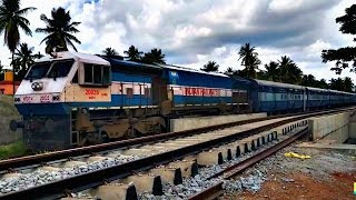 preview picture of video 'EMD WDP 4 is leaving Tumakuru station & The best EMD bassed locomotive sound'