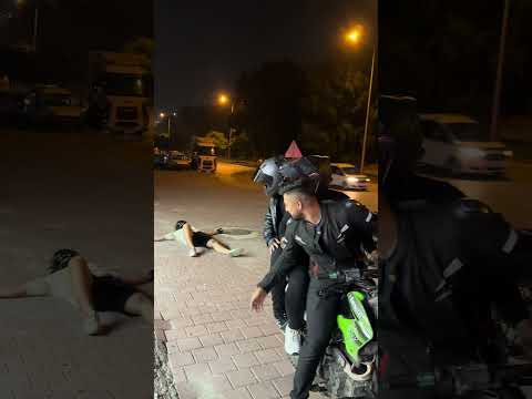 Motorcular akım 😂#akım #akımvideoları #shortvideo #keşfet #motorcycle