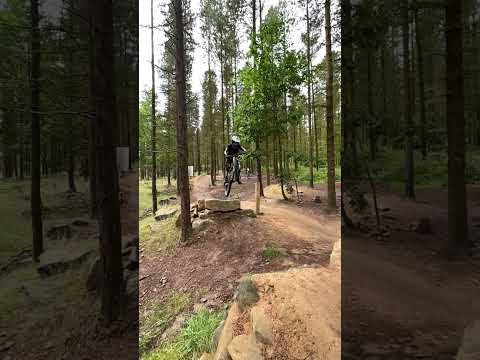 Sending gap at greno 🤙🏻 ​@onealracing2342 @scottbikes719 @troyleedesigns @fiveten