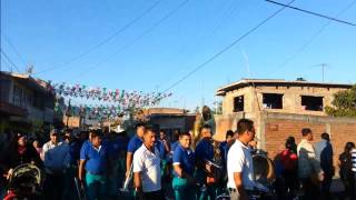 preview picture of video 'Gervacio Mendoza peregrinación a Maravatio del Encinal 2014'