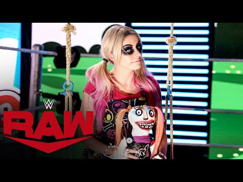 Alexa Bliss Recalls Her Daughter Refusing To Let The Real Lilly Doll Go At WWE Evolution