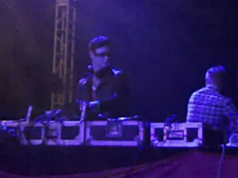 BESTIVAL 2009. LVIS 1990. I