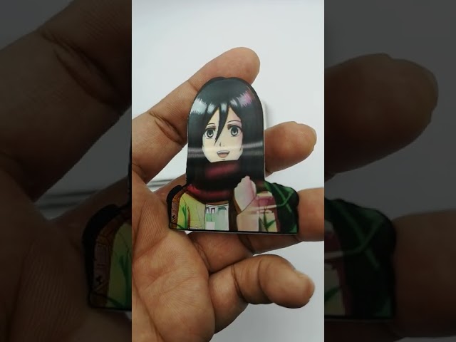 ملصق ثلاثي أبعاد لشخصية ميكاسا