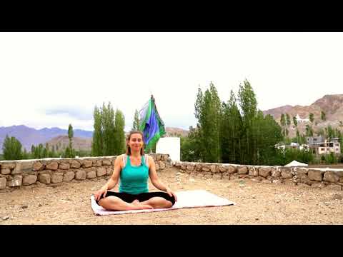 Lola Mudra | Deutsche Version | Niramaya Yoga School India & Europe