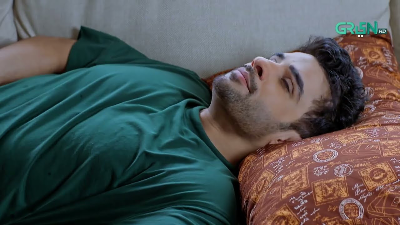 Zaleel Kar Ke Nikal Diya Biwi Ne Kamre Se | Visaal E Ishq | Fahad Sheikh - Hiba Aziz | Green TV