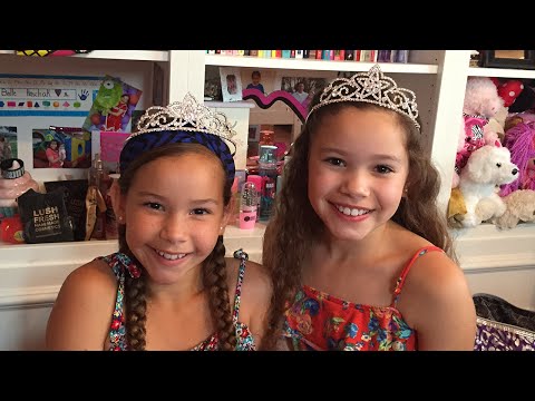 Olivia & Sierra's ROOM TOUR!!  (Haschak Sisters)