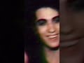 Angelyne kisses LA