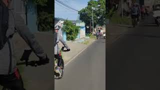 Download lagu Gowes santai aja mp3