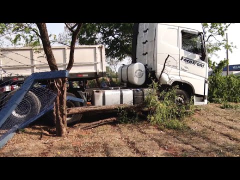 Motorista de caminhão morre ao tentar parar veículo em pátio de cerâmica