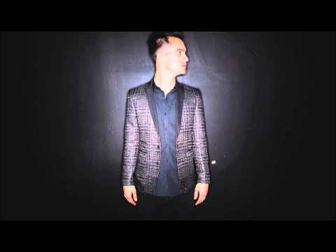 Brendon Urie's vocal range (D2-C6)
