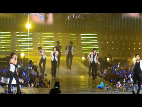091212 Super show II Nanjing - Angela and Miracle (Ryeowook and Hankyung focus)