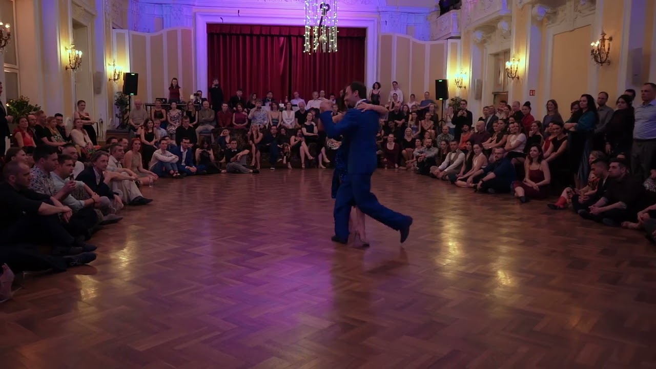 Video thumbnail for Gianpiero Galdi & Lorena Tarantino – Motivo de Vals by Roberto Goyeneche @ El Sabor de Hungría 2025