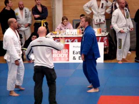 FARID @ ENGLISH BJJ OPEN 2010 2/2