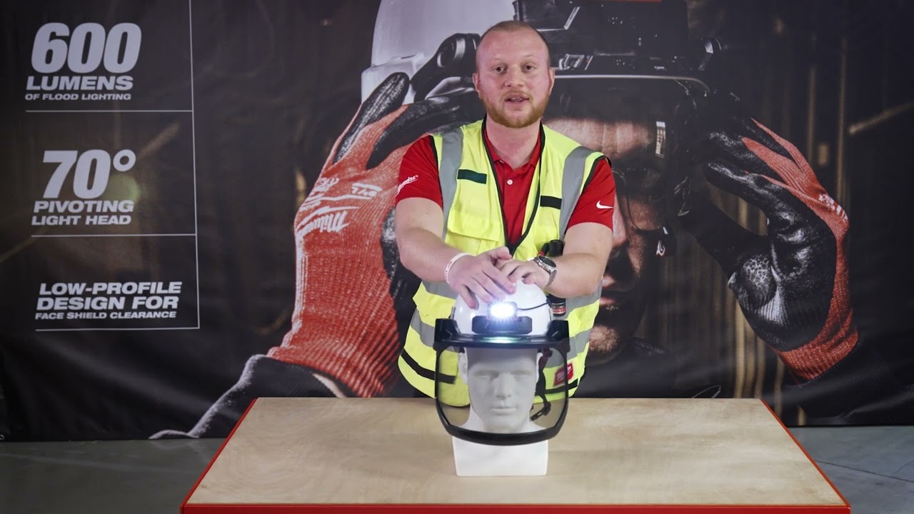 Milwaukee®  BOLT™  TRUEVIEW™ HEADLAMP 600 LUMENS USB RECHARGEABLE | Screwfix