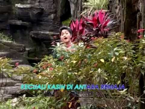 Kasih Diantara Remaja in Keroncong - Dewi Kirana