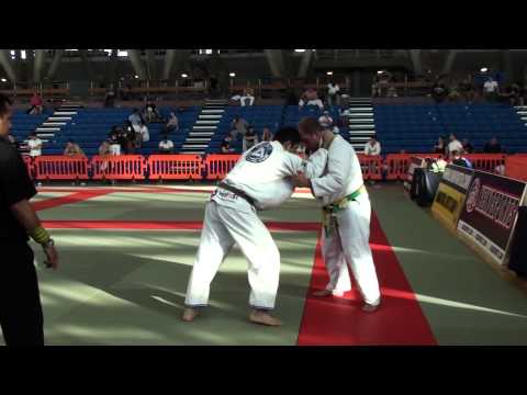 Submission #1049 -  Antonio Junior vs Hans Petter Pettersen