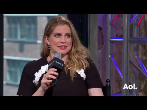 Anna Chlumsky On 'Veep' | BUILD Series