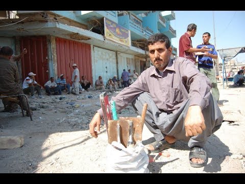 شاهد بالفيديو.. المواطن العراقي ملّ من الوعود الكاذبة وينتظر الحلول‎‎ - ناس وناس - الحلقة ٥٨٨