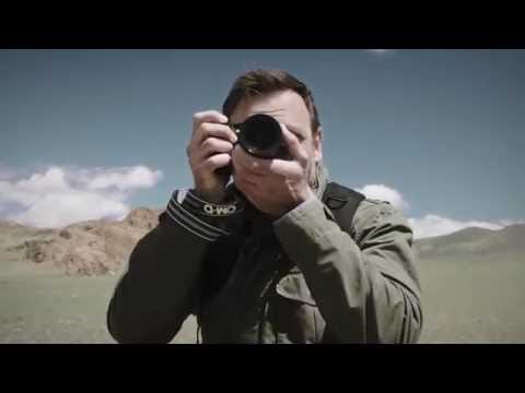 Mobility and Reliability | OM-D E-M1 Mark II | Olympus