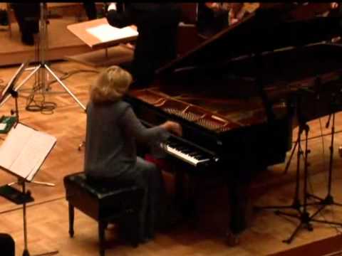 Gülsin Onay plays Saint-Saens piano concerto no.2 (1st mvt)
