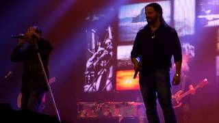 Luca Carboni - Eppure soffia (feat. Alberto Bertoli) @ Mestre 08/05/14 (08/20)