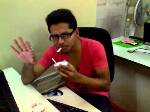 ARNAB HAVING ICE CREAM IN RIGHT FLORIST