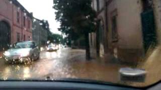 preview picture of video 'Alluvione Rivanazzano Terme 29/06/2011 - 4'