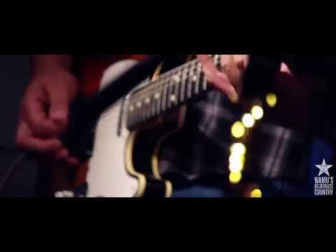 Zoe Muth - Lungs [Live at WAMU's Bluegrass Country]