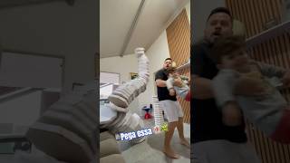 PEGA ESSA 🫵🏻🀄️🐲 - #familia #humor #amara