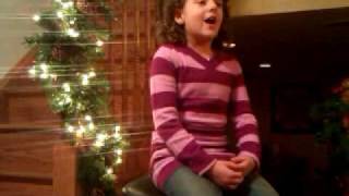 preview picture of video 'Six Year Old Singing Sensation: My Cousin :)'