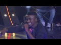 MTOTO WA MCHUNGAJI ACHANGANYA MASHABIKI KWA MISTARI YAKE