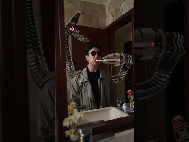 Vídeo relacionado con Doctor Octopus Medipus Tentacle Doc Médico multitarea Sudadera con Capucha
