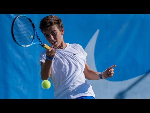 Hot Shot of the Week | Nathan Trouve vs. Jorge Alonso