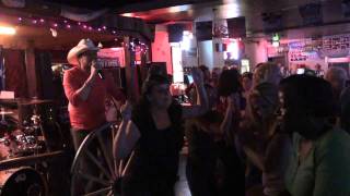 luke bryan / country girl ( shake it for me) / dean crawford and dunns river version