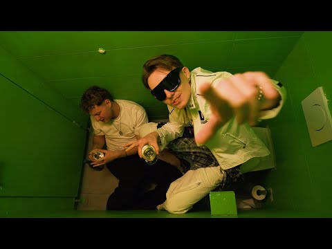 Lil Tees - Brille im Club (shot by NoKult)