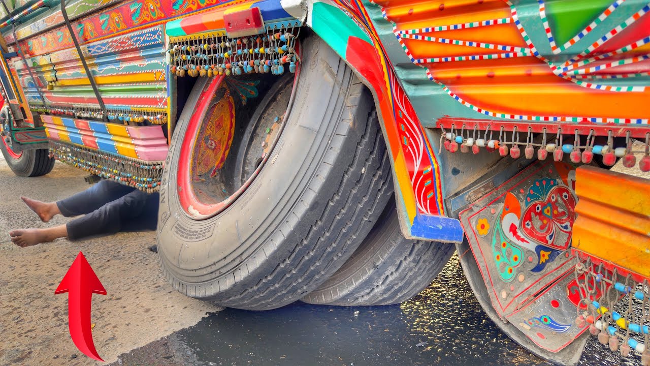 Top 4 Ultimate Truck Emergency Repair Techniques To Tackle Heavy Load Damages