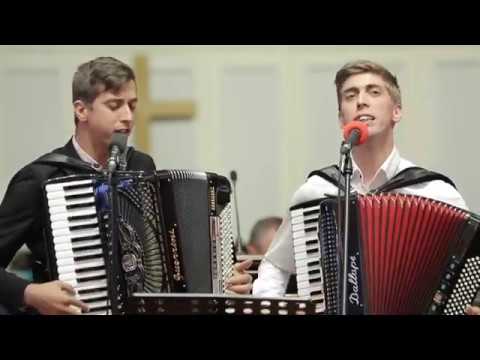 Claudiu si Florin Stefan | In fata tronului