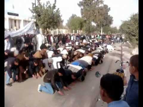 احتجاجات سكان الاغواط عن السكن 2012-01- 06 مباشرة بعد صلاة الجمعة