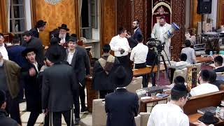 הרב אלבז – הילולת ה"בבא סאלי" – פרשת בא תשפ"ה (מוסדות אור החיים) - התמונה מוצגת ישירות מתוך אתר האינטרנט יוטיוב. זכויות היוצרים בתמונה שייכות ליוצרה. קישור קרדיט למקור התוכן נמצא בתוך דף הסרטון הרב אלבז – הילולת ה"בבא סאלי" – פרשת בא תשפ"ה (מוסדות אור החיים) - התמונה מוצגת ישירות מתוך אתר האינטרנט יוטיוב. זכויות היוצרים בתמונה שייכות ליוצרה. קישור קרדיט למקור התוכן נמצא בתוך דף הסרטון