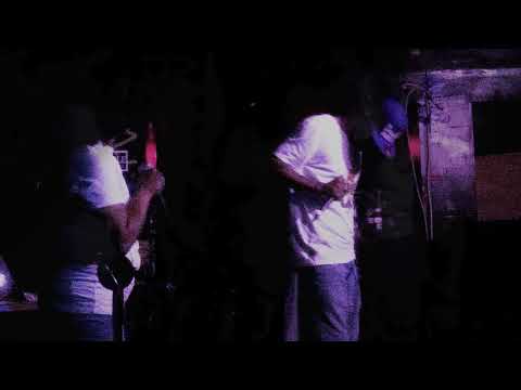 Poetry N Motion Uneeke Kenetic feat. Taylor Bee