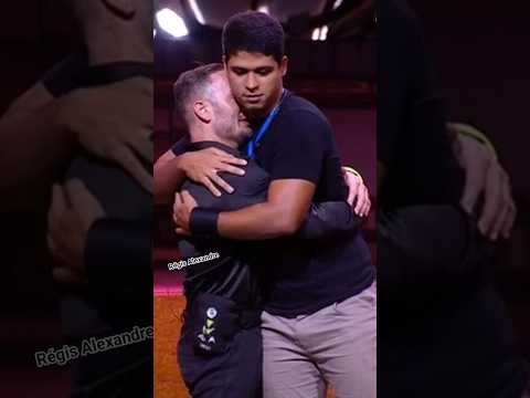 Men Hug hugging cuddle Guilherme Vilar & Diego Hypolito Big Brother Brasil