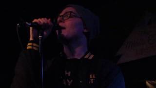 Kevin Garrett - "Little Bit Of You In Me" (Live in Cambridge)