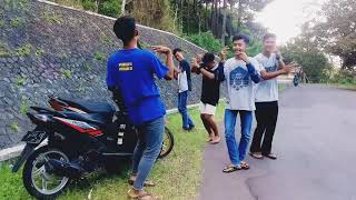 Download lagu Joged Dj Bisane mung nyawang (part II) mp3 Download lagu Joged Dj Bisane mung nyawang (part II) mp3