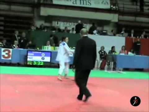 italiajudo.com_Camp ita Assoluti 2011 - Myriam Auteri vs Sharon Dinasta - Finale 3° posto_57 kg