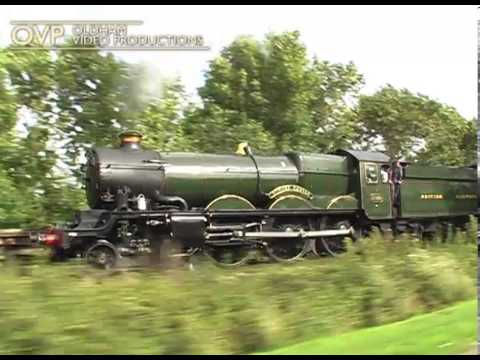 Steam Train vs Car in mini drag race (with 5029 Nunney Castle)